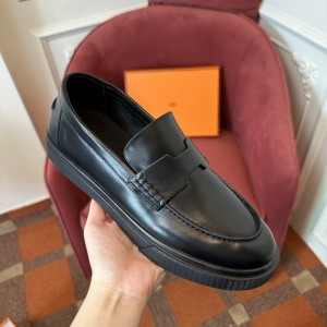 Hermes Sneaker