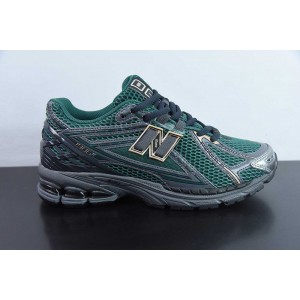 NEW BALANCE SNEAKER