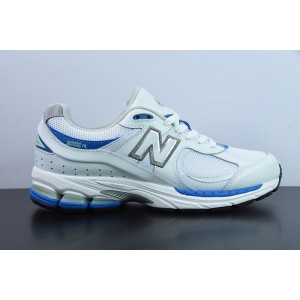 NEW BALANCE SNEAKER