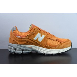 NEW BALANCE SNEAKER