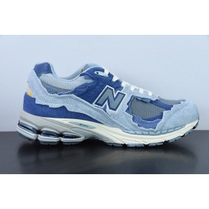 NEW BALANCE SNEAKER