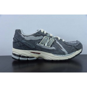 NEW BALANCE SNEAKER