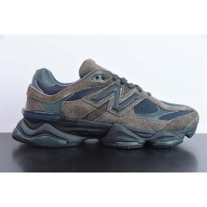 NEW BALANCE SNEAKER