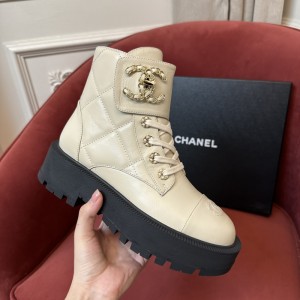 Chanel Sneaker