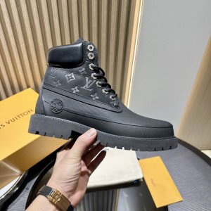 LVT BOOTS