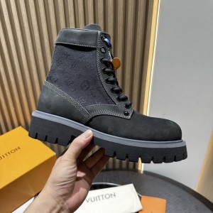 LVT BOOTS