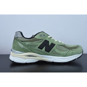 NEW BALANCE SNEAKER