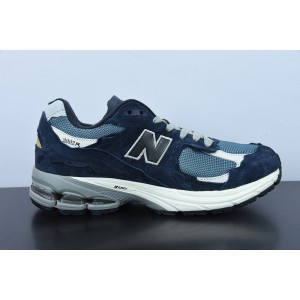 NEW BALANCE SNEAKER