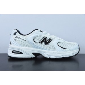 NEW BALANCE SNEAKER