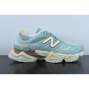 NEW BALANCE SNEAKER