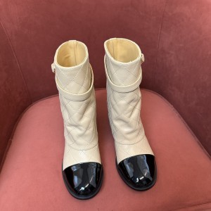 Chanel Sneaker