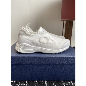 DIO* SNEAKER