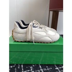 BOTTEGA VENETA Sneaker