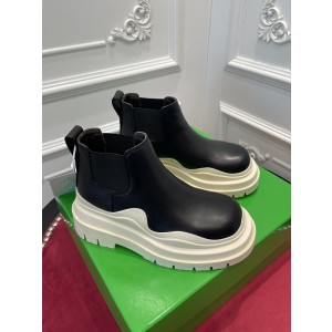 BOTTEGA VENETA SNEAKER