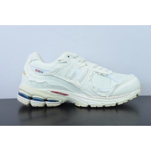 NEW BALANCE SNEAKER