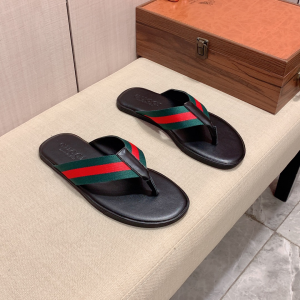 GUCCI SANDALS